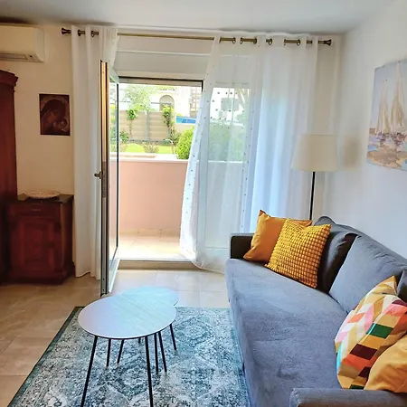 Zenta With Free Private Parking Apartment Split